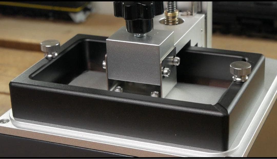 値下げ　特価　新品未使用　小型光造形3Dプリンター SQ1X