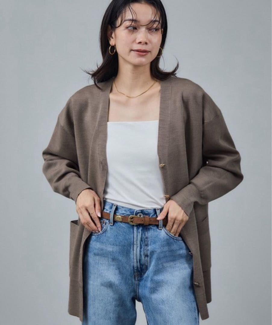 ウールVネック金ボタンカーディガン サロン アダム エ ロペ