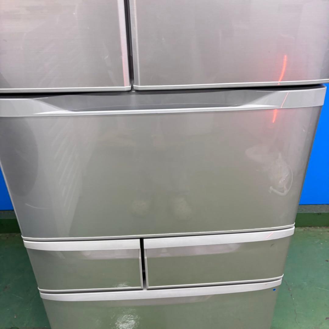 642 東芝　大型冷蔵庫　400L強　小型　家庭用　自動製氷　観音開き　シルバー