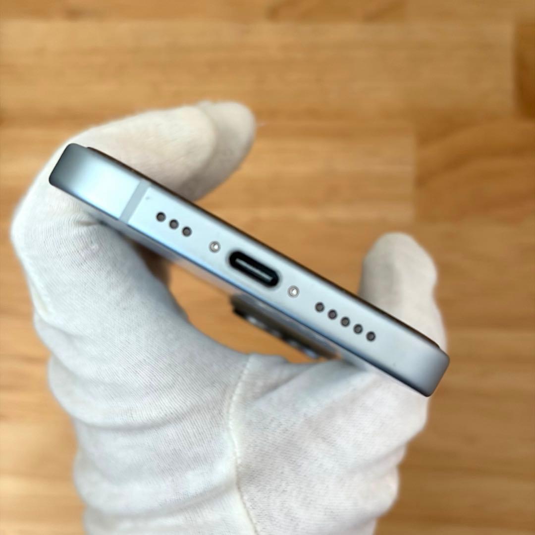 【美品】iPhone15 128GBブルーSIMフリーApple Store購入
