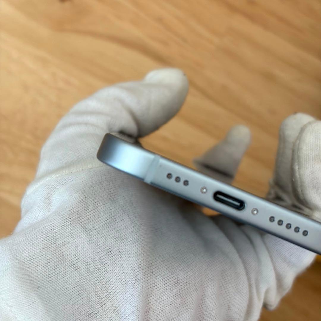 【美品】iPhone15 128GBブルーSIMフリーApple Store購入