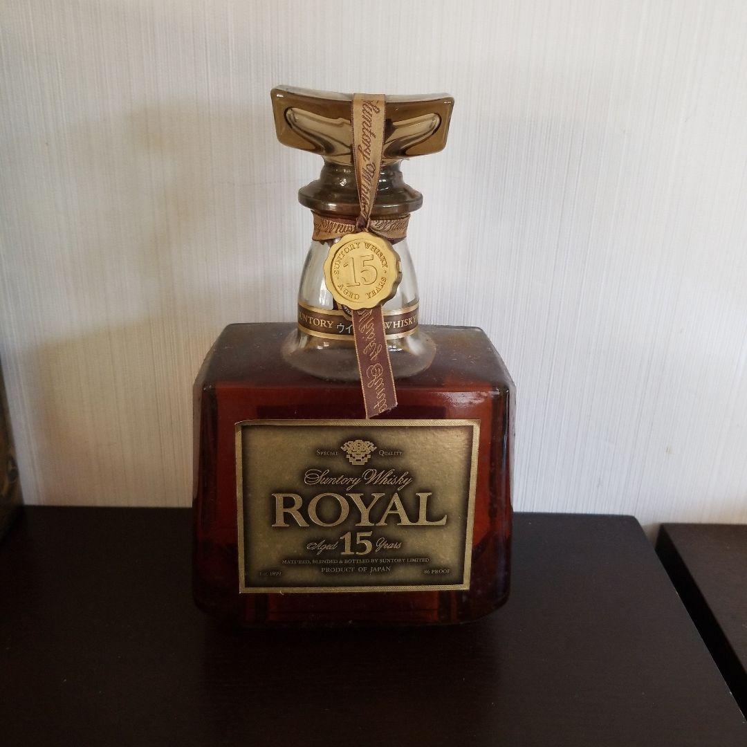 SUNTORYウイスキー　ローヤル15年　ゴールドラベル
