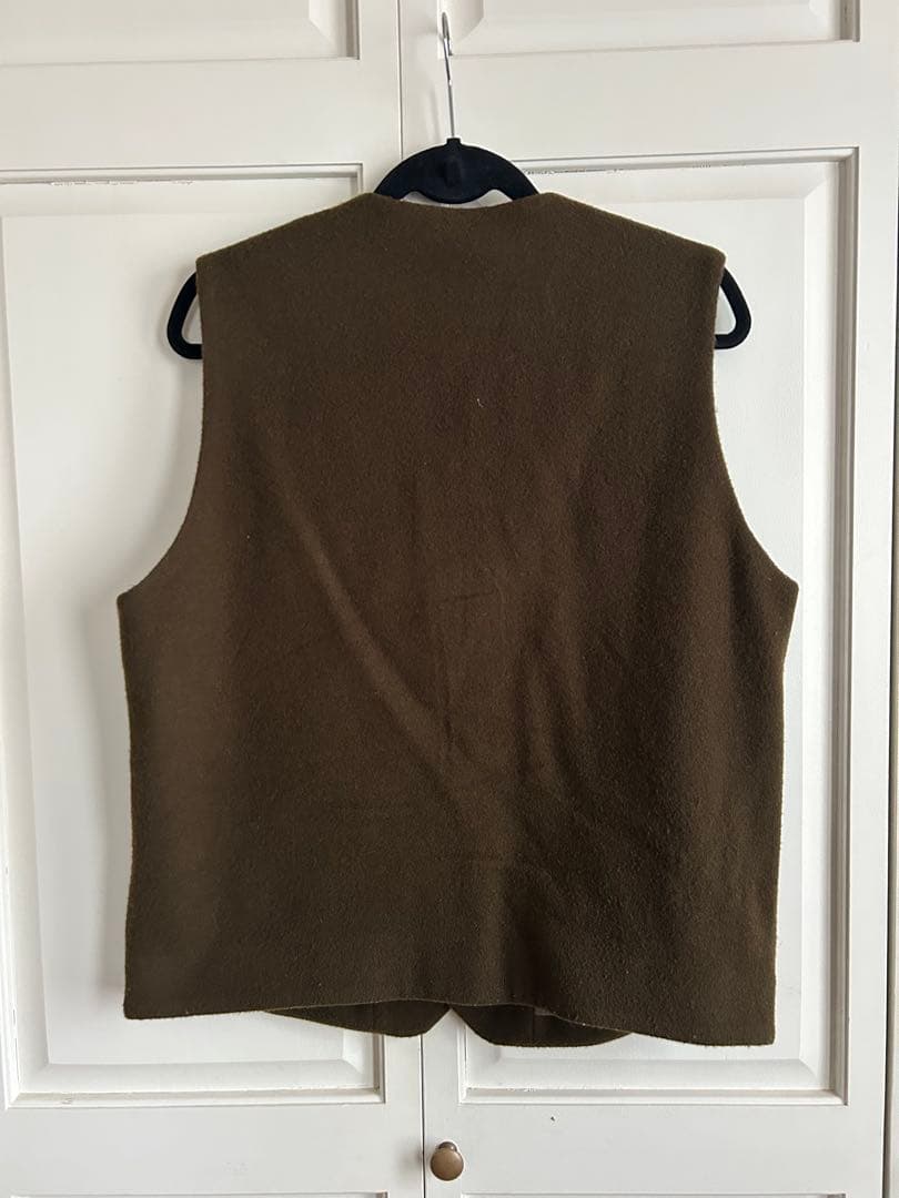 CONFECT ベスト　オリーブ