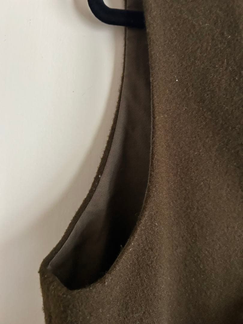 CONFECT ベスト　オリーブ