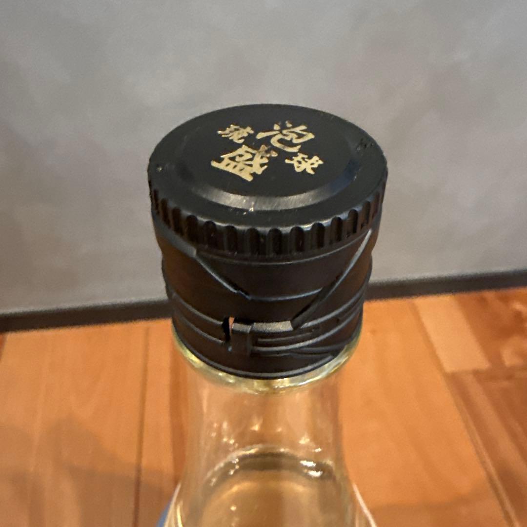 泡波 1800ml 30度　波照間酒造所　5年古酒