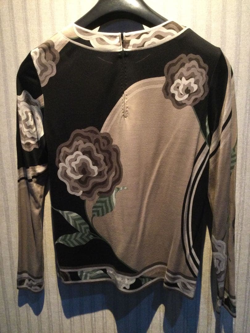 「レオナール」アンサンブル　新品未使用