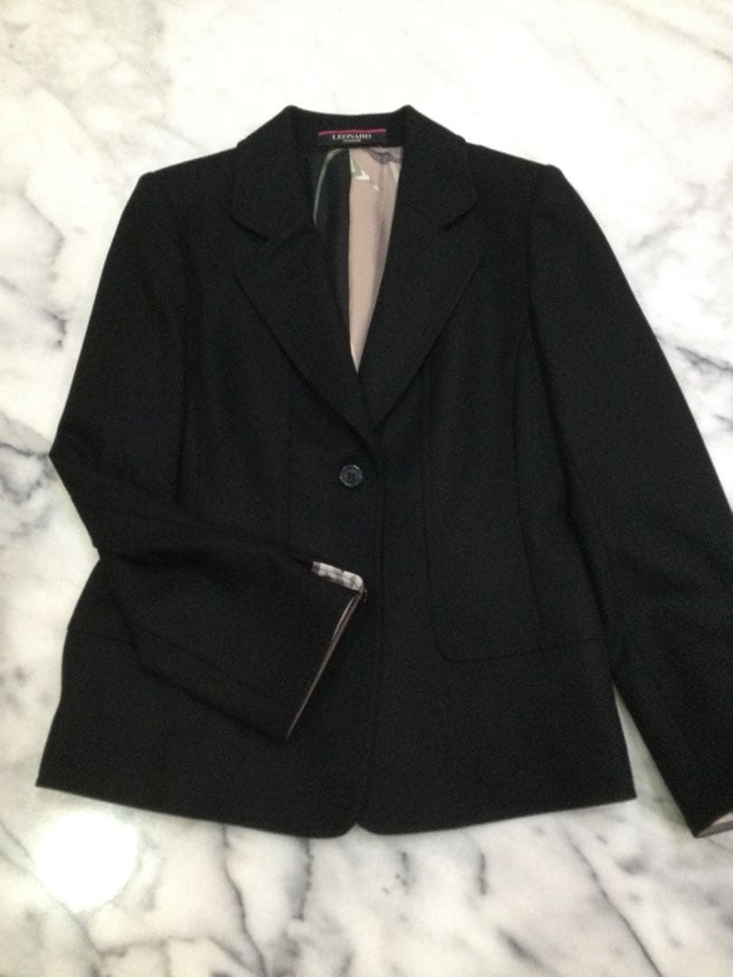 「レオナール」アンサンブル　新品未使用