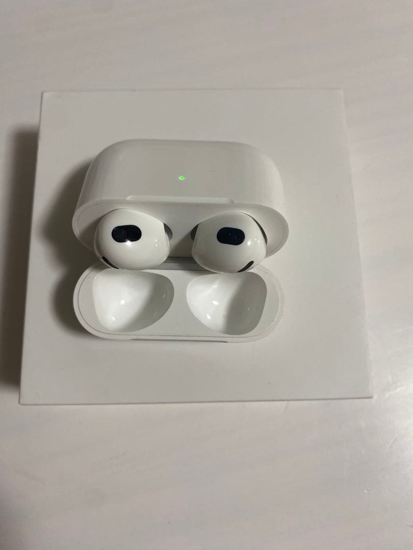 【純正品】Apple AirPods 第3世代/充電、接続問題なし
