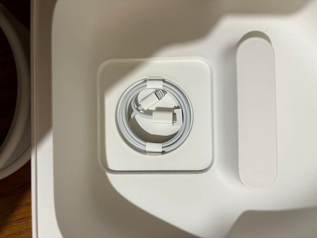 Apple AirPods Max シルバー・ホワイト