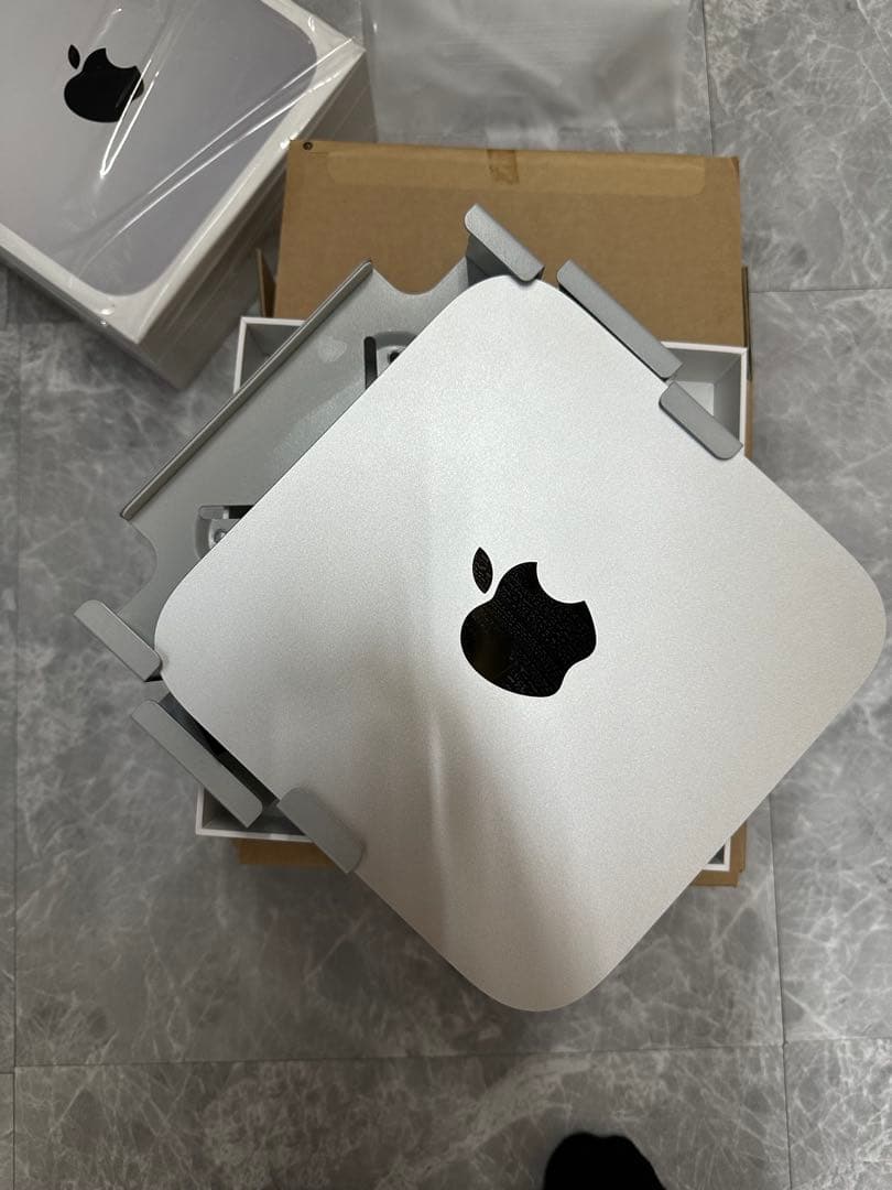 Apple Mac mini M1 256g メモリー8g