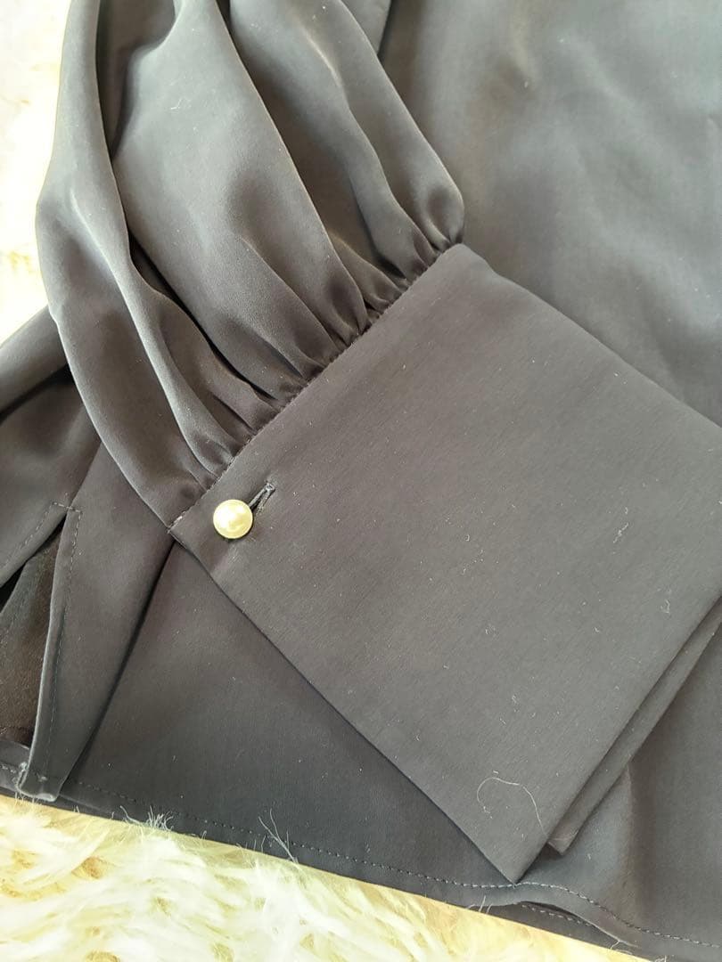 限定価格‼️【美品】foxey ブラック　バルーンスリーブ シャツ サイズ３８