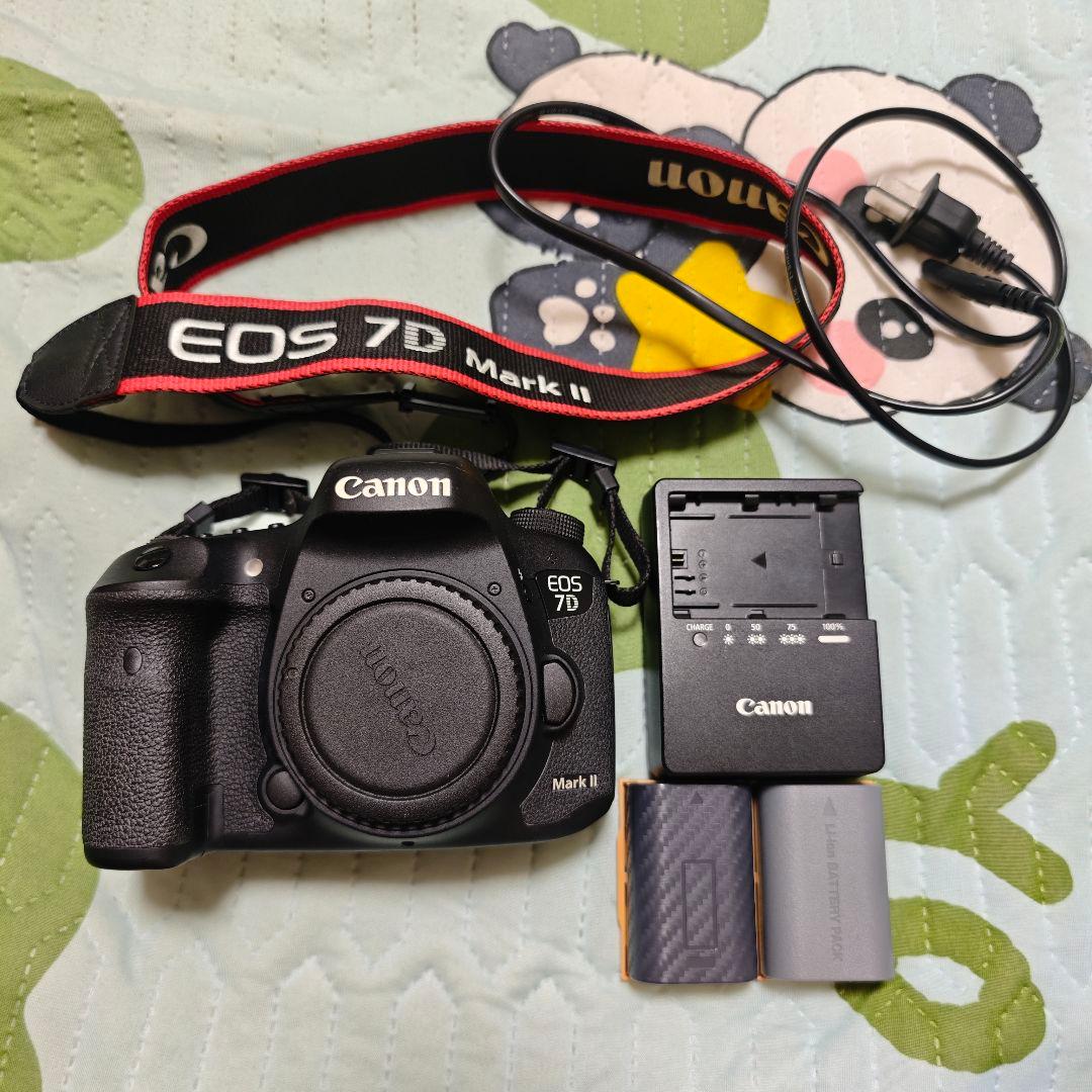 Canon EOS 7D Mark II デジタル一眼レフカメラ ボディ