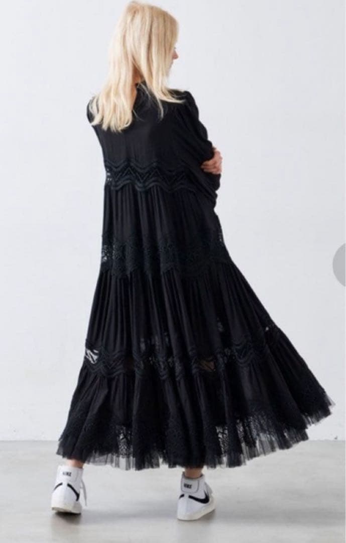 美品✨ ラベルエチュード　モチーフレースギャザーボリュームチョーカーワンピ一ス