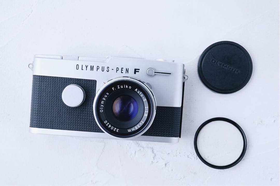 完動品、 整備済◉ Olympus PEN-FT 単焦点レンズ付き ハーフカメラ