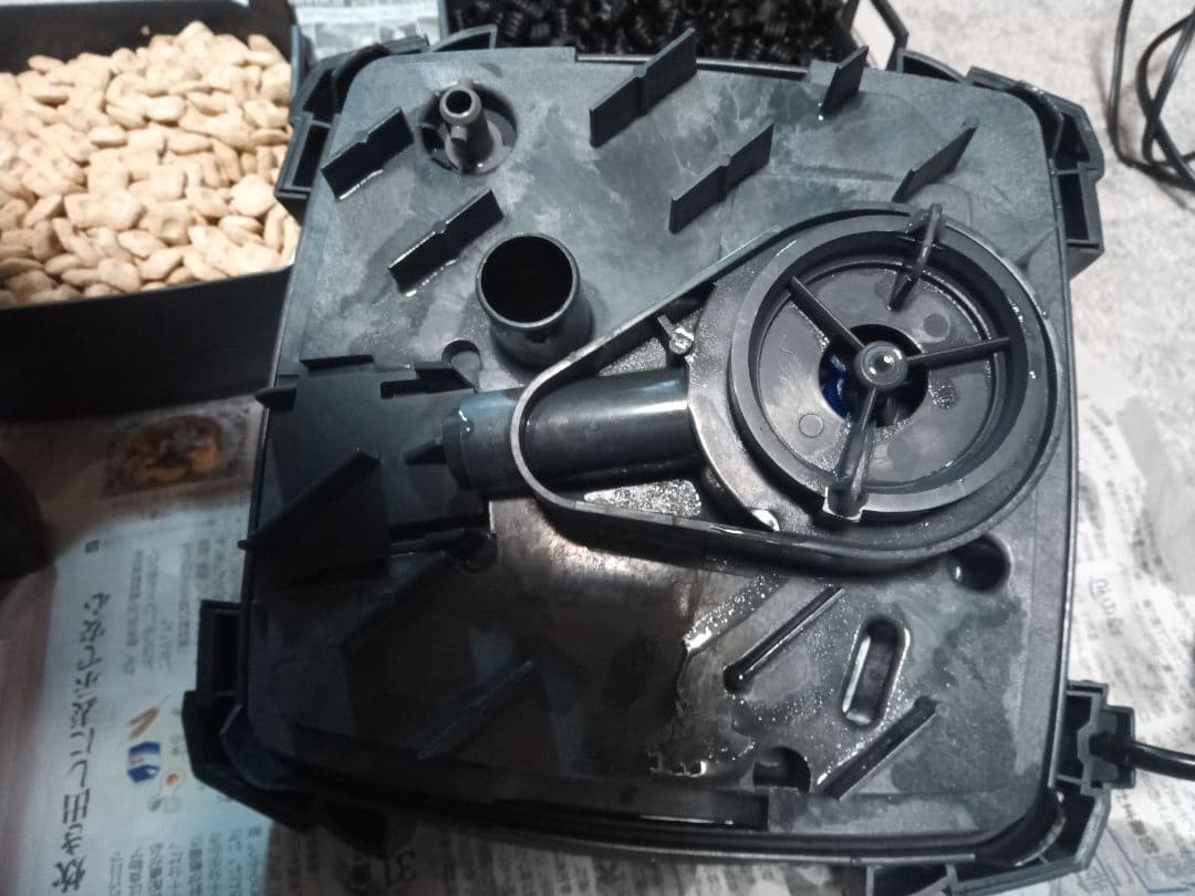 ロ*ト様 エーハイム　プロフェッショナル4　2273