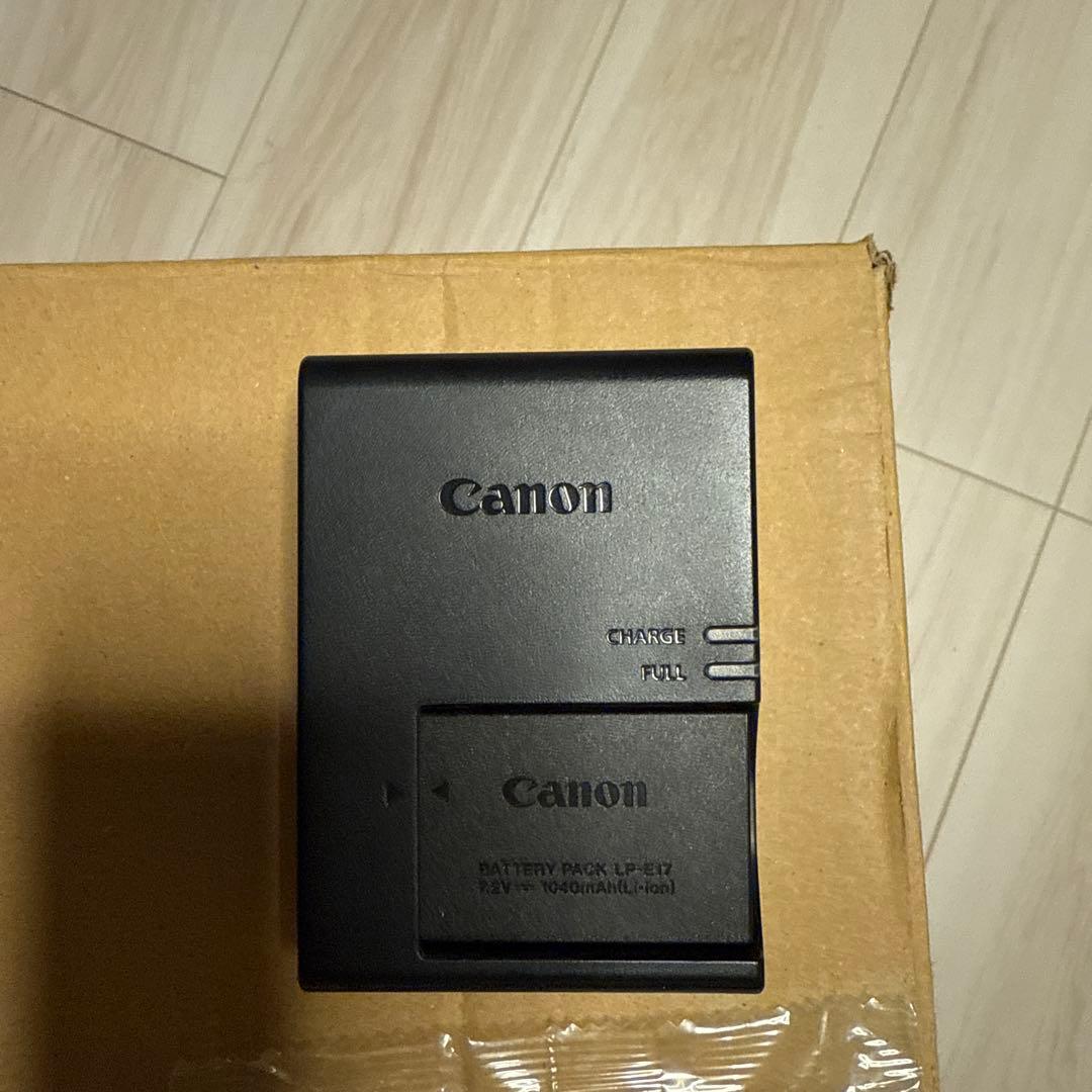 Canon EOS KISSx10i一眼レフカメラ 本体 バッテリー 説明書