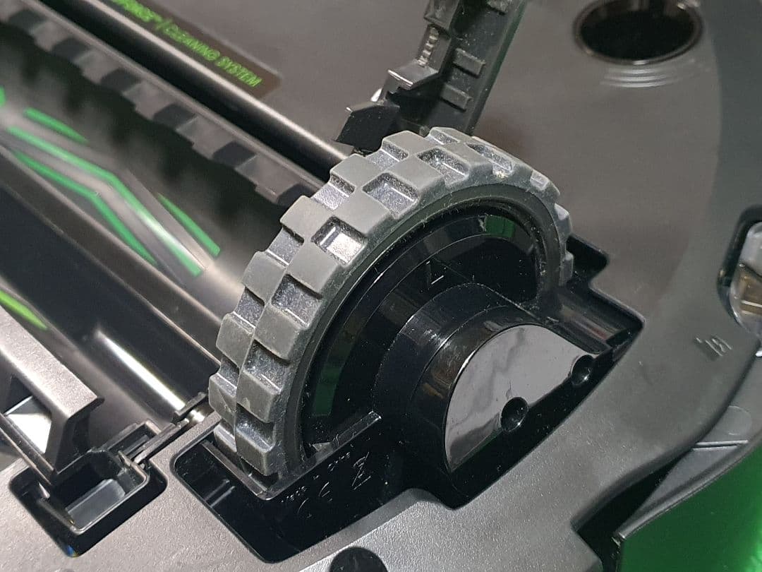 iRobot Roomba J7 ロボット掃除機 本体