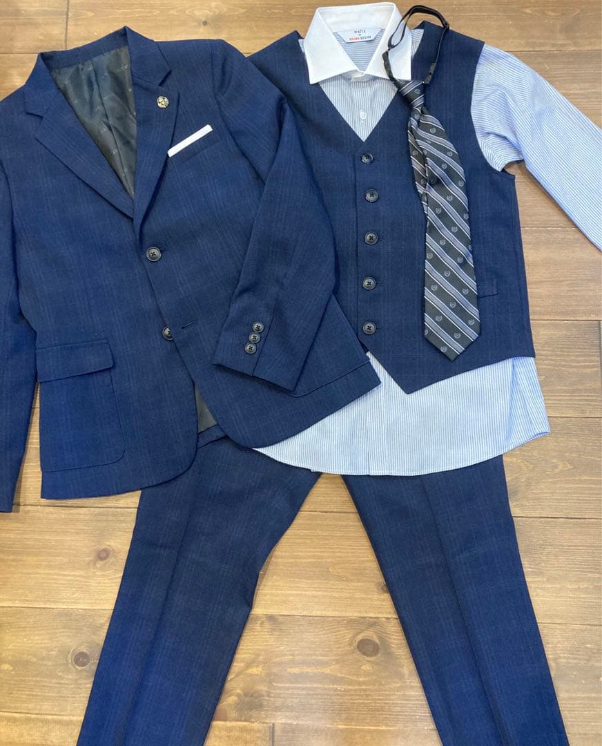 美品！waltz by BEAMS DESIGN　スーツ　ネイビー　160