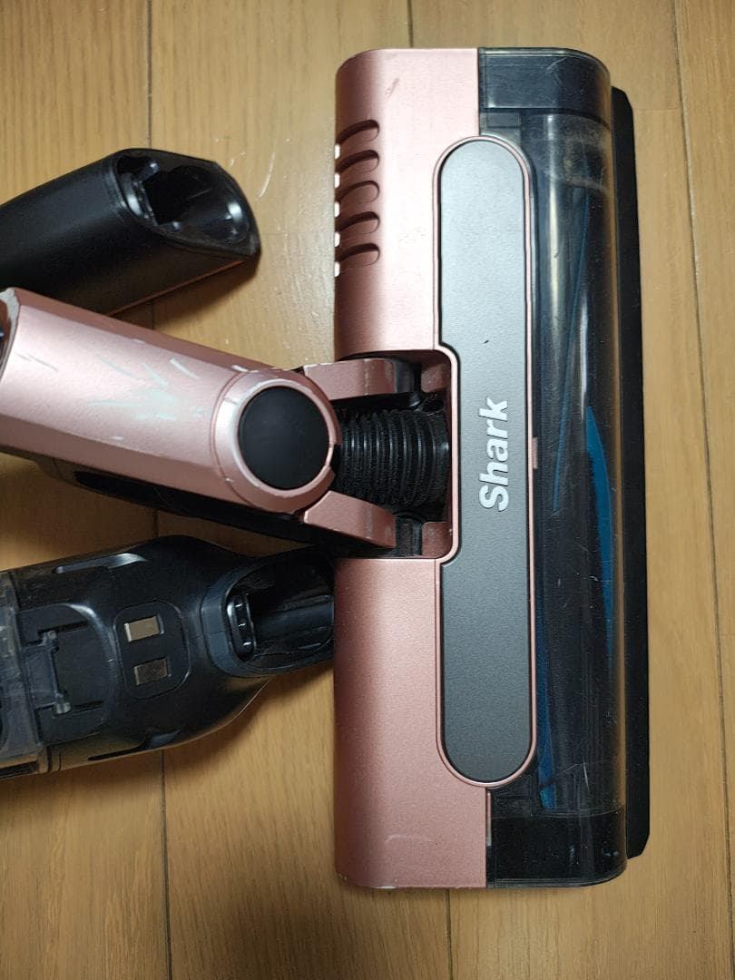 シャーク★コードレスクリーナー★CS150JRGAE★バッテリー新品と同等★