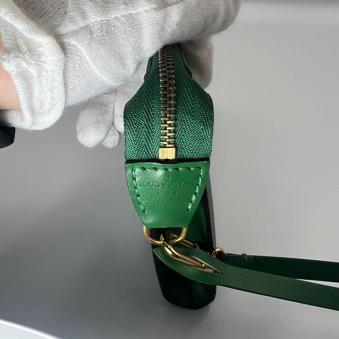 ルイヴィトン エピ ポシェット クラッチ 緑