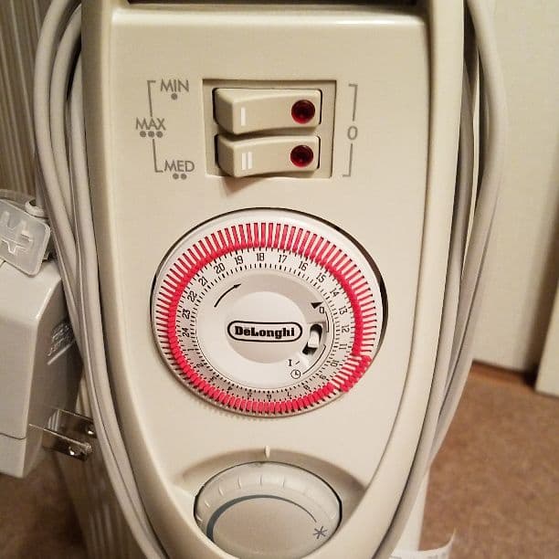 セレブ必見！デロンギ　オイルヒーター！