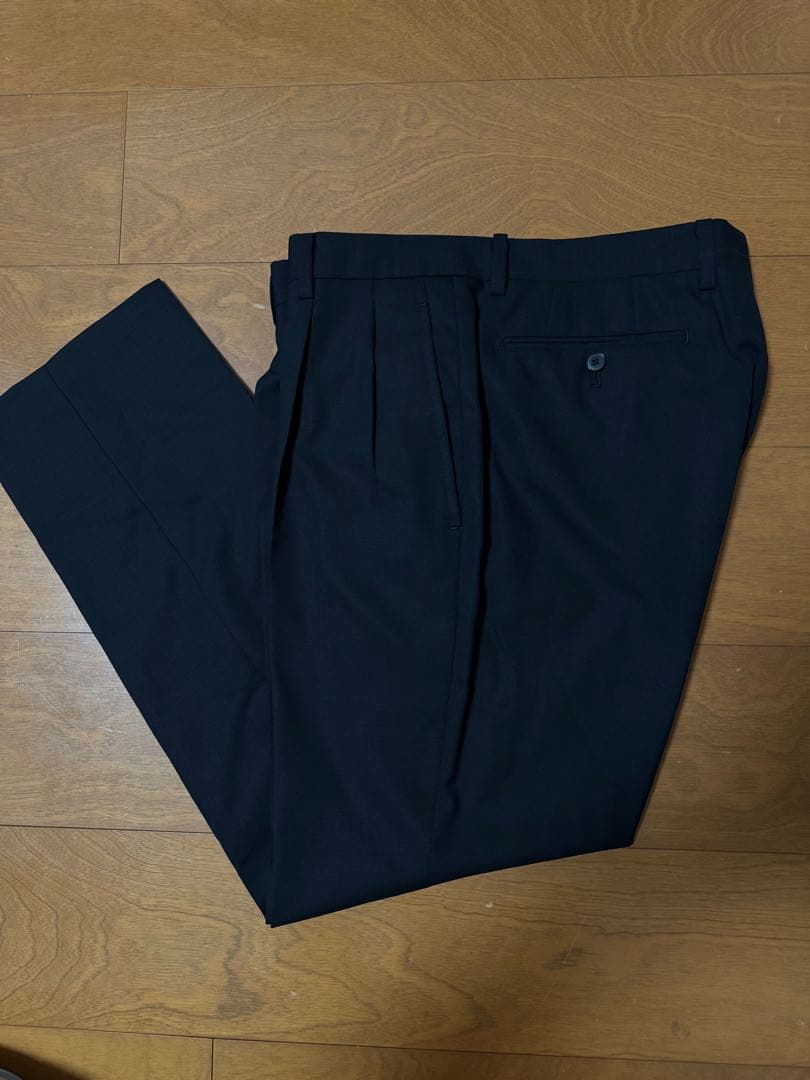 極美品【UNIVERSAL LANGUAGE REDA 】スーツ　Mサイズ　黒