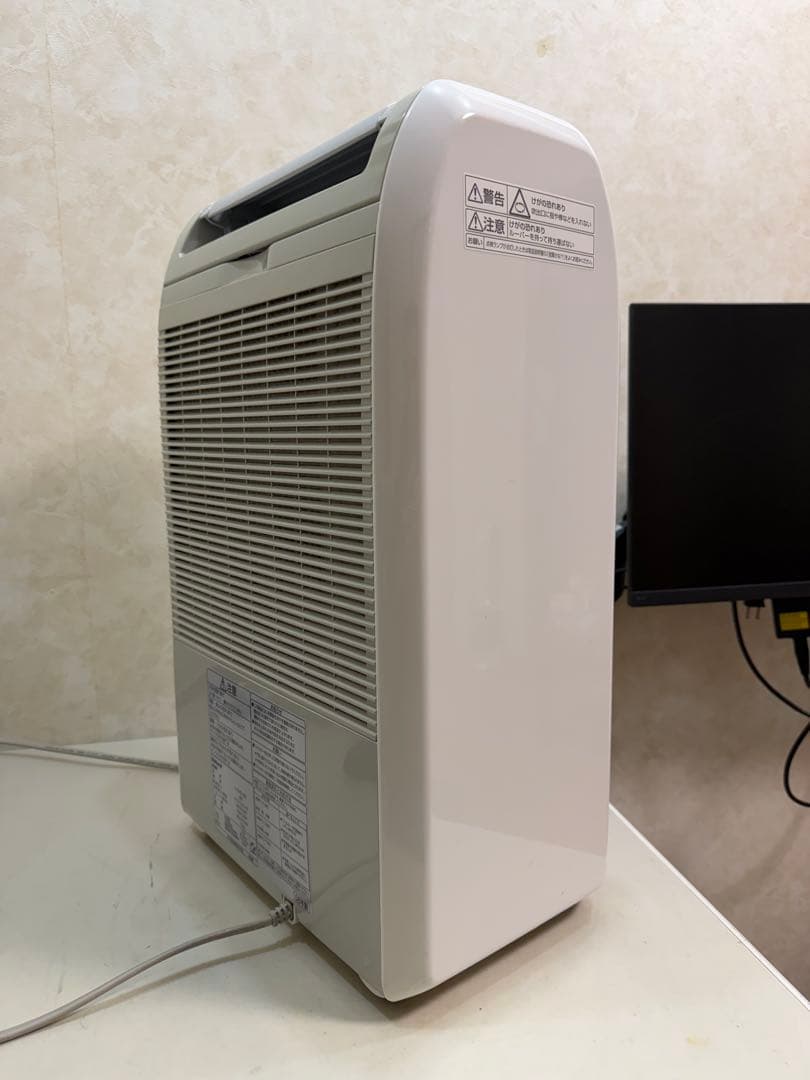 National F-YHD100 除湿機