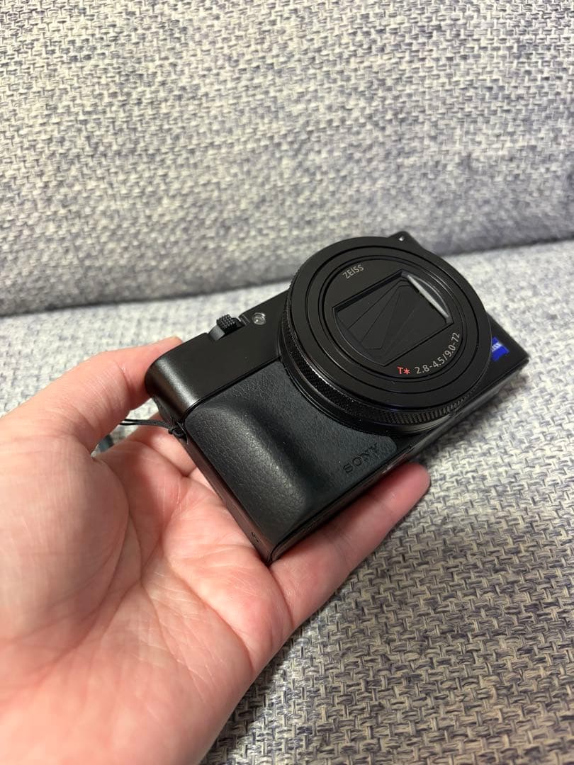 デジタルカメラ SONY RX100m7