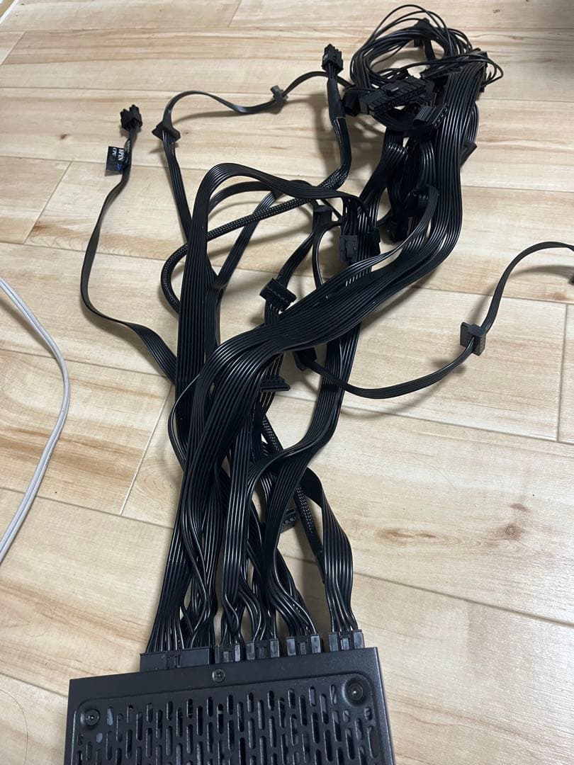 電源ユニット Thermaltake TOUGHPOWER GRAND 1050W