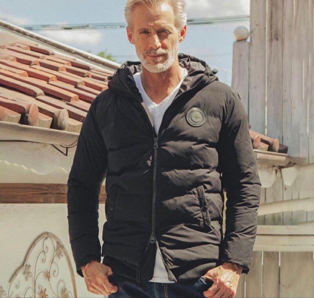 1PIU1UGUALE3 RELAX ウノピゥウ バックロゴダウンジャケット