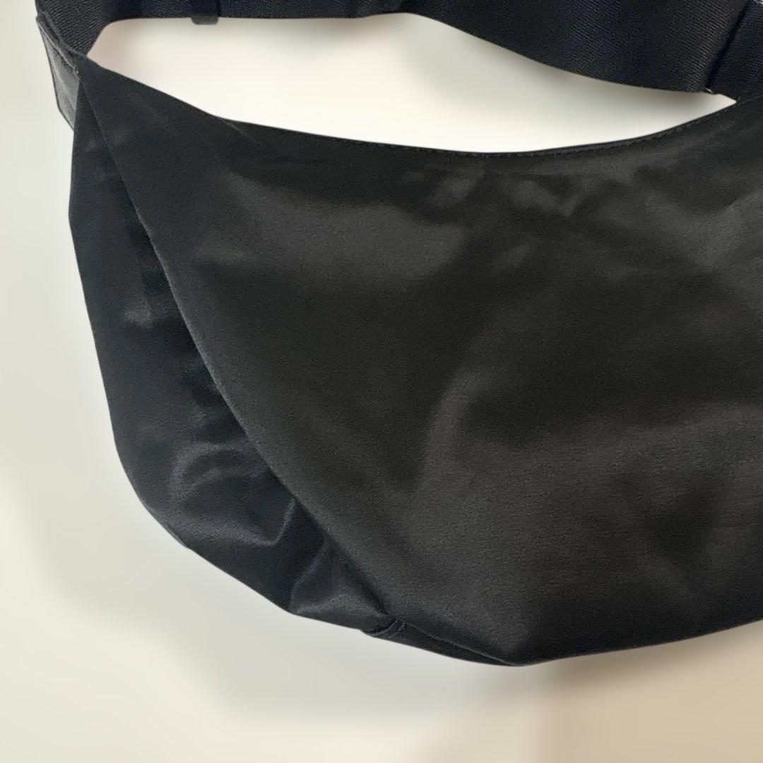 超美品ラシット ナイロン ラウンドショルダーバッグ 金具シルバー