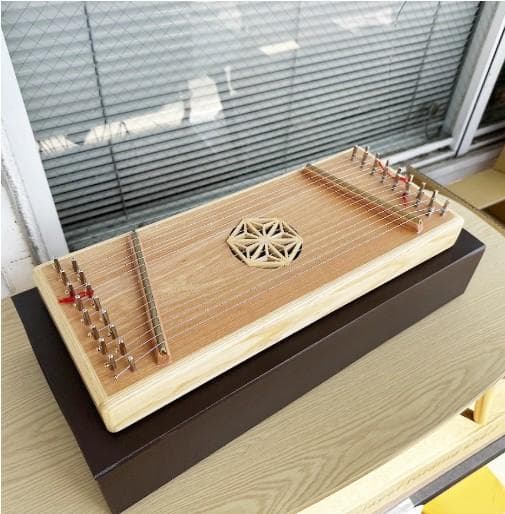 美品 真琴 16弦 専用ケース付き　ヒーリング　神具　真麻