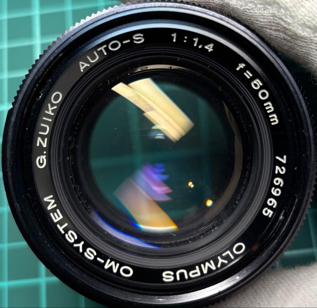 ★ OLYMPUS OM-2 (革ケース付)+ ★ 標準レンズ 50mm