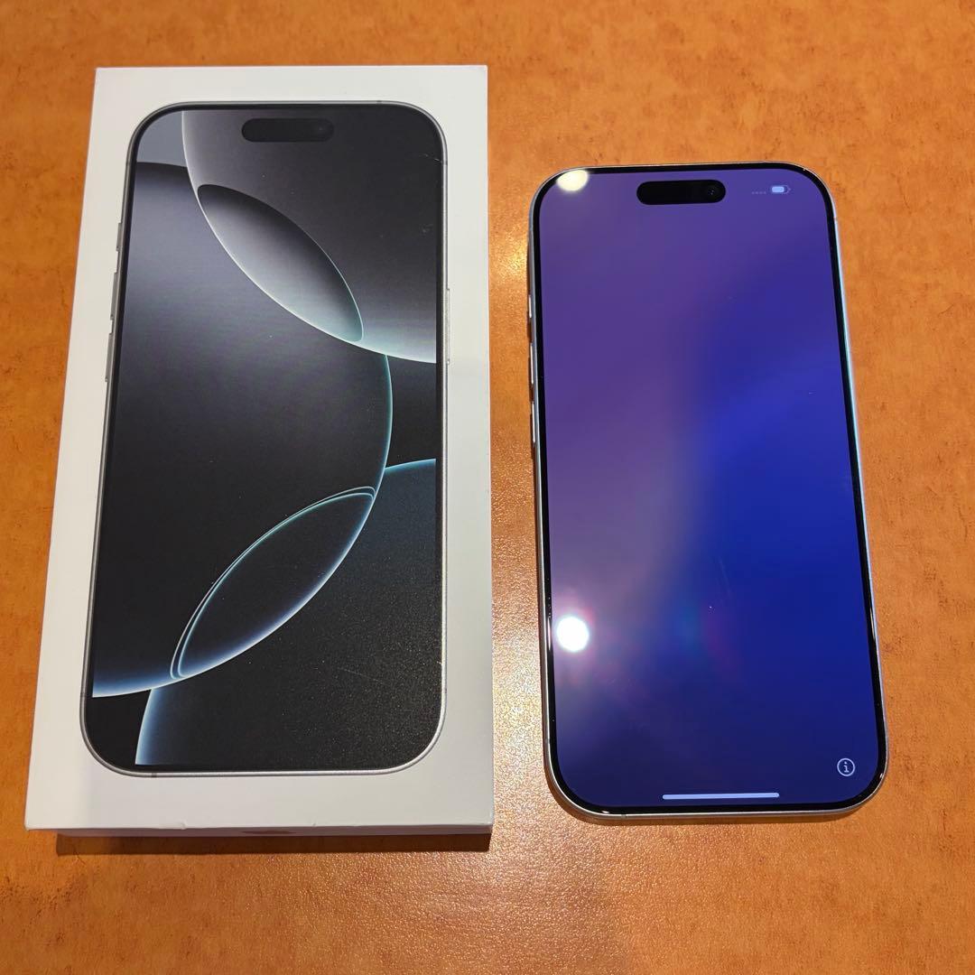 iPhone 16 Pro 256GB ホワイトチタニウム SIMフリー