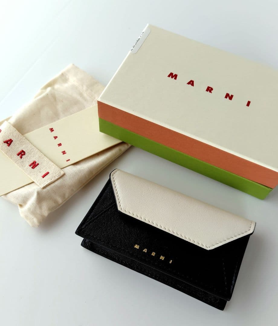 MARNI マルニー 二色使い カードケース 名刺入れ 白黒