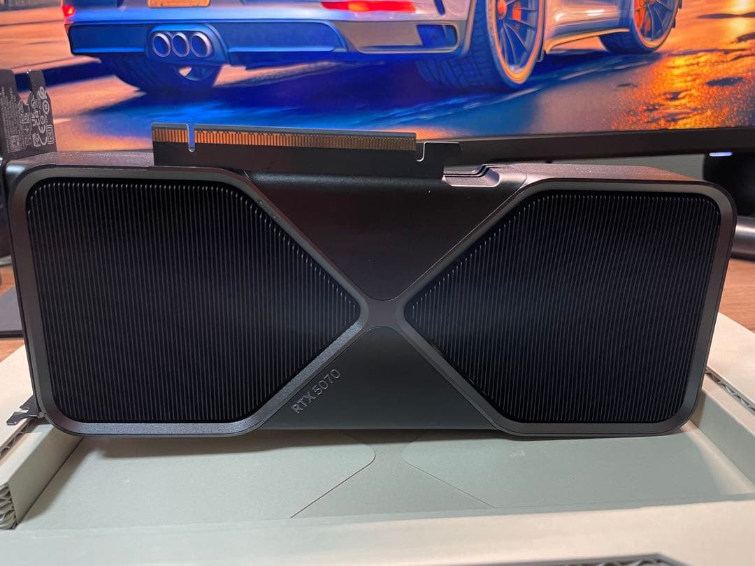 【新品未使用】RTX 5070 Founders Edition