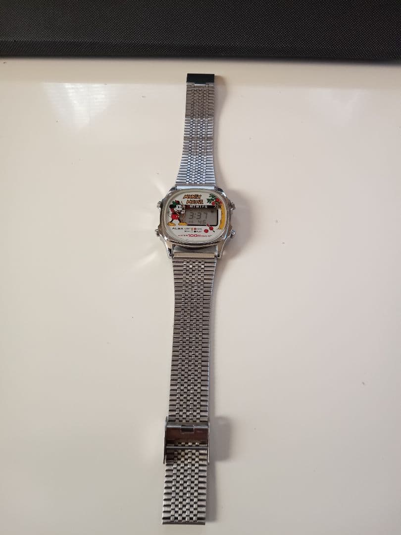 ALBA　デジタル腕時計　ミッキーマウス