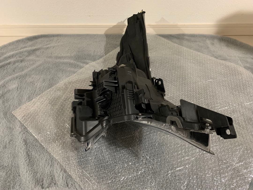 トヨタ 50系プリウス 前期 純正 LED 左 L 助手席側 ヘッドライト