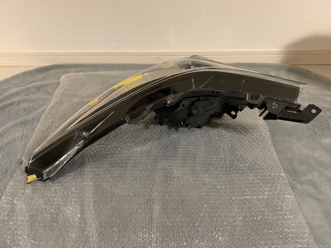 トヨタ 50系プリウス 前期 純正 LED 左 L 助手席側 ヘッドライト