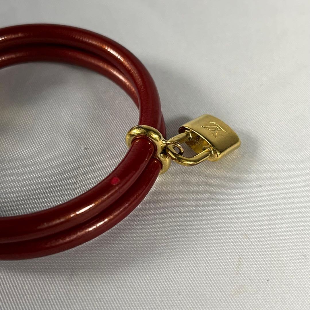 LOUIS VUITTON 赤 パテントレザー バングル キープイットカデナ