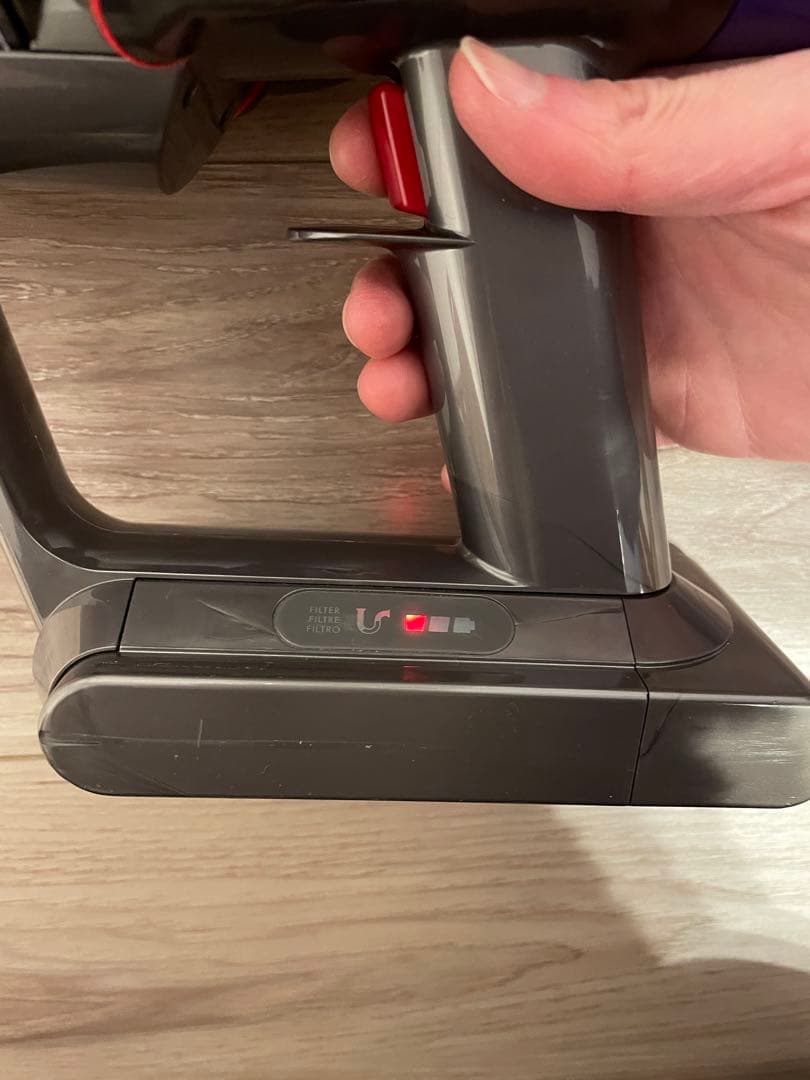 Dyson SV12 V10fluffy（バッテリートラブルあり）