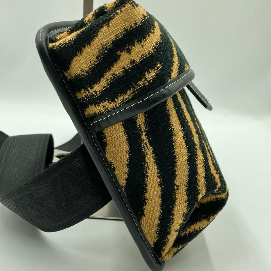 【Elmo】A VACATION　COCO ボディバッグ ウエストポーチ