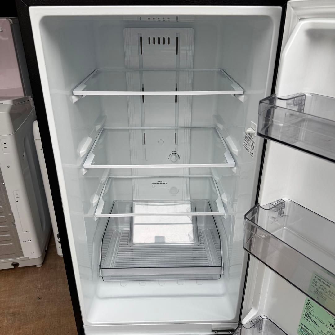 C7426★2023年製美品★東芝　冷蔵庫　黒　ブラック 大型　一人暮らし