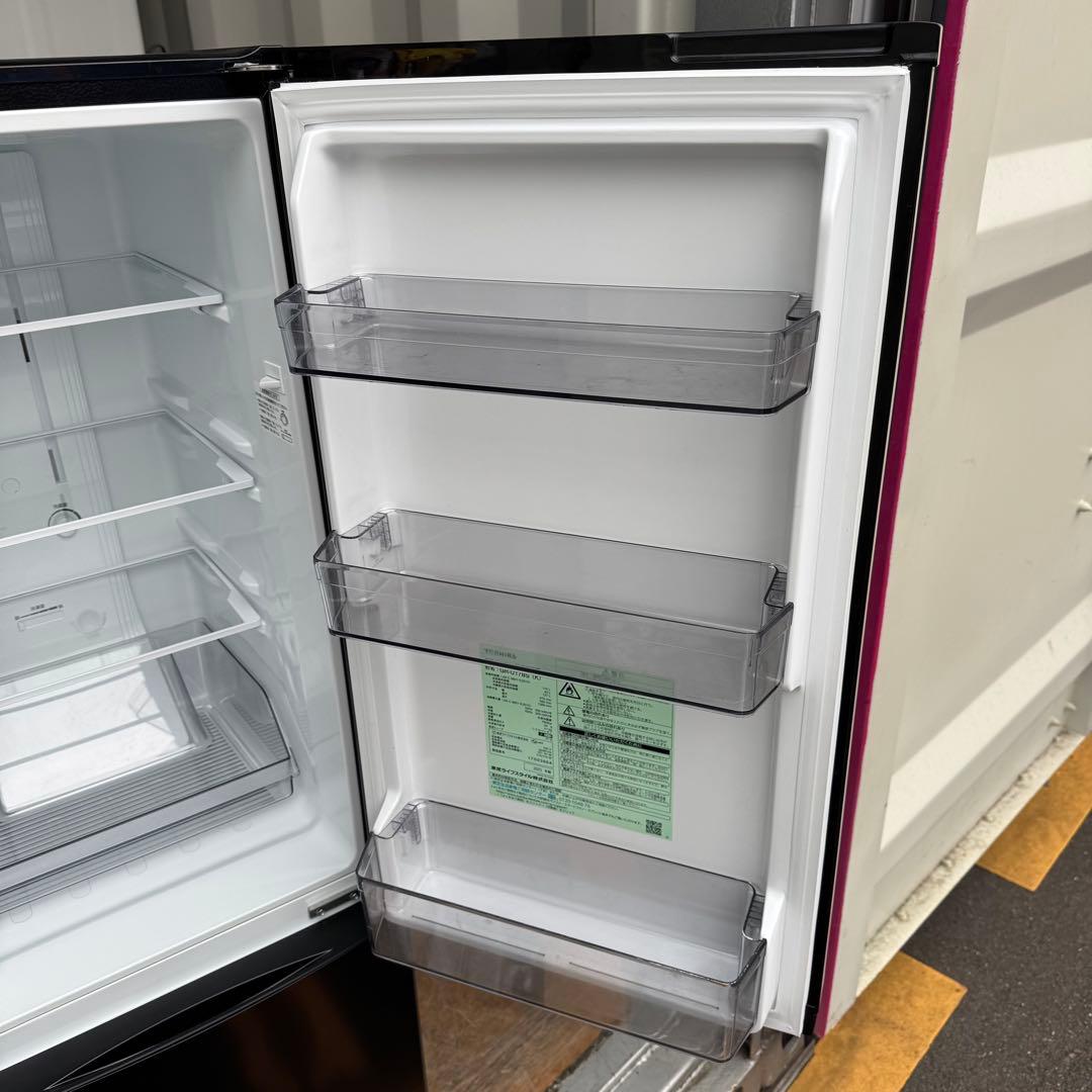 C7426★2023年製美品★東芝　冷蔵庫　黒　ブラック 大型　一人暮らし
