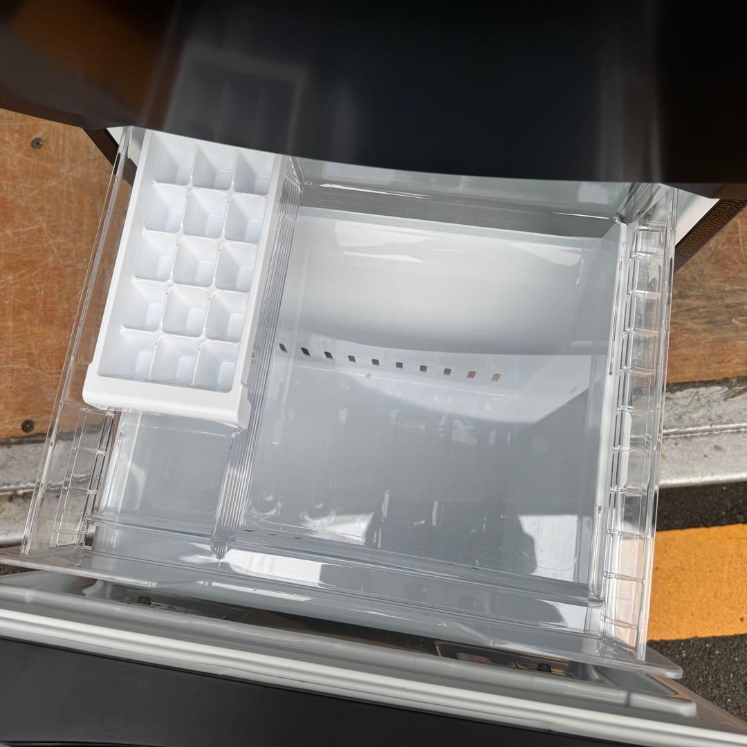 C7426★2023年製美品★東芝　冷蔵庫　黒　ブラック 大型　一人暮らし