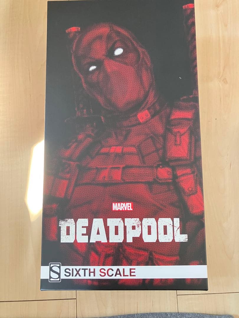 マーベル・コミック　サイドショウ・シックス・スケール　デッドプール　ホットトイズ