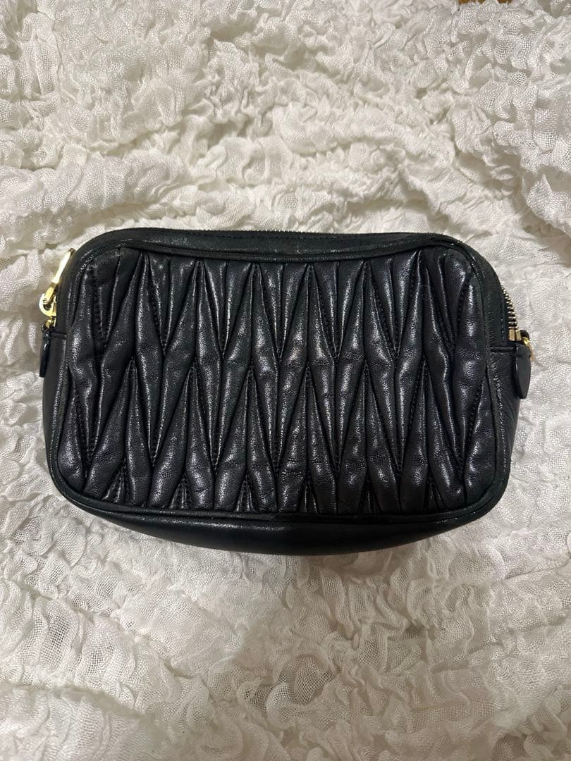 MIUMIU ミュウミュウ ショルダーバッグ マテラッセ 黒