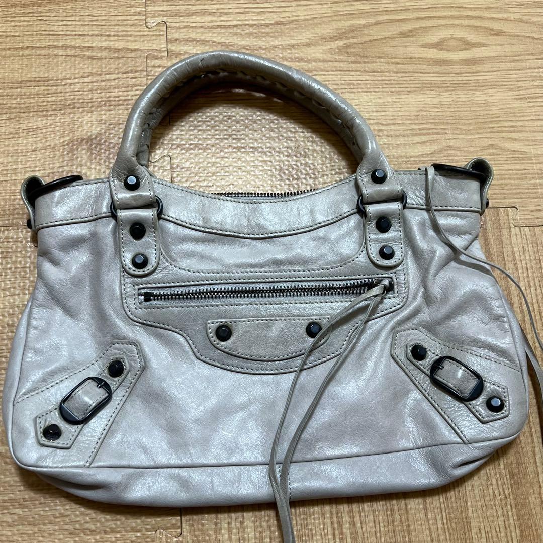 バレンシアガ　BALENCIAGA　ハンドバッグ　肩ベルトなし