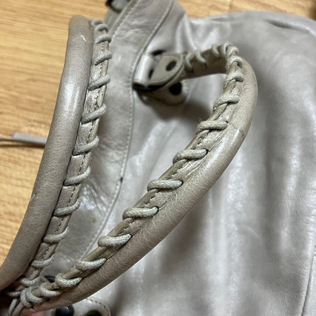 バレンシアガ　BALENCIAGA　ハンドバッグ　肩ベルトなし