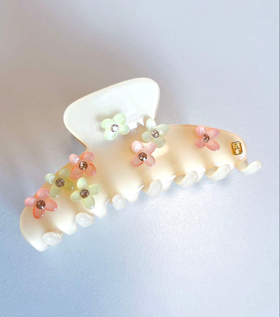 アレクサンドルドゥパリ　ヘアクリップ　フルーレット　ベージュ　花　ピンク　可愛い